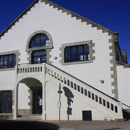 Ostal - Auberge De Jeunesse Конкарно Екстериор снимка