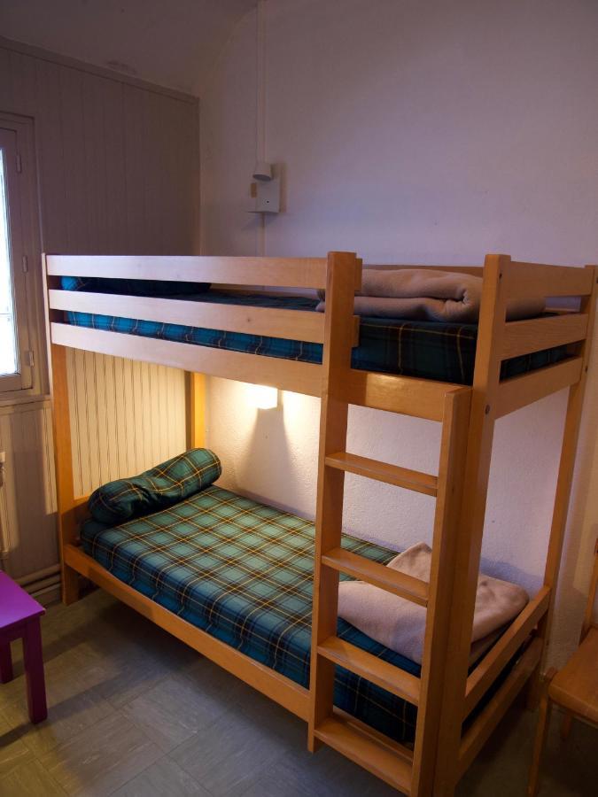 Ostal - Auberge De Jeunesse Конкарно Екстериор снимка